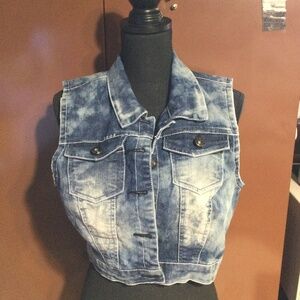 Ultralove: cropped Bleached out  Jean Vest Size large